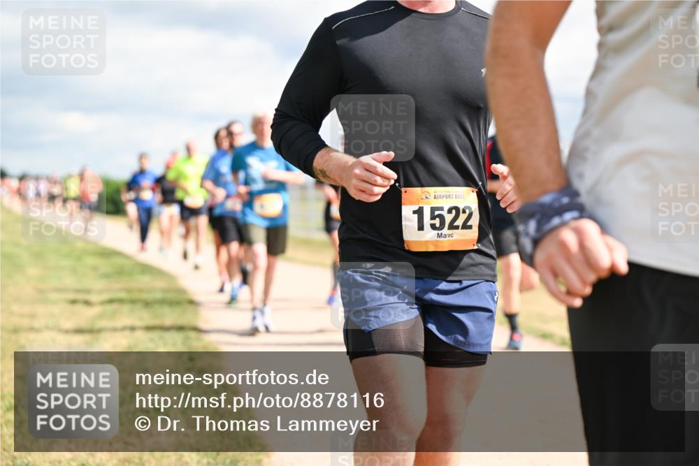 14.09.2025 - Airport Race Dr. Thomas Lammeyer http://msf.ph/oto/8878116 14.09.2025 12:25:14 Laufen 1522 meine-sportfotos.de