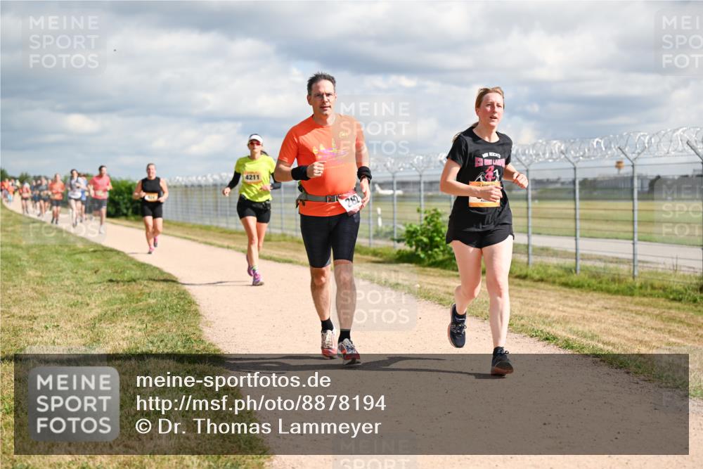 14.09.2025 - Airport Race Dr. Thomas Lammeyer http://msf.ph/oto/8878194 14.09.2025 12:25:23 Laufen 4211 meine-sportfotos.de