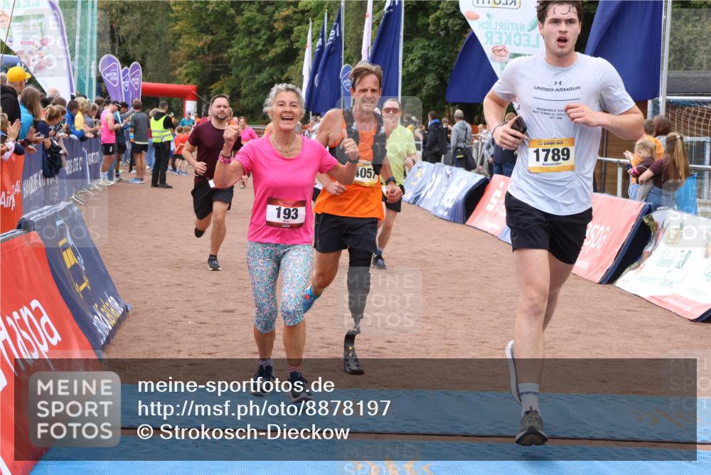 14.09.2025 - Airport Race Strokosch-Dieckow http://msf.ph/oto/8878197 14.09.2025 12:37:17 Ziel 193, 259, 517, 655, 676, 813, 1375, 1645, 1789, 1822, 1840, 2113, 4057, 4218 meine-sportfotos.de