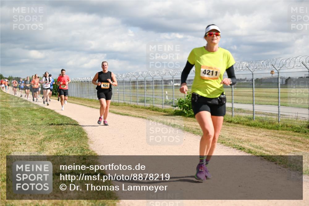 14.09.2025 - Airport Race Dr. Thomas Lammeyer http://msf.ph/oto/8878219 14.09.2025 12:25:27 Laufen 924, 1732, 4211 meine-sportfotos.de