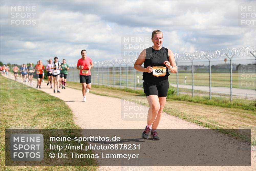 14.09.2025 - Airport Race Dr. Thomas Lammeyer http://msf.ph/oto/8878231 14.09.2025 12:25:30 Laufen 924, 1732 meine-sportfotos.de
