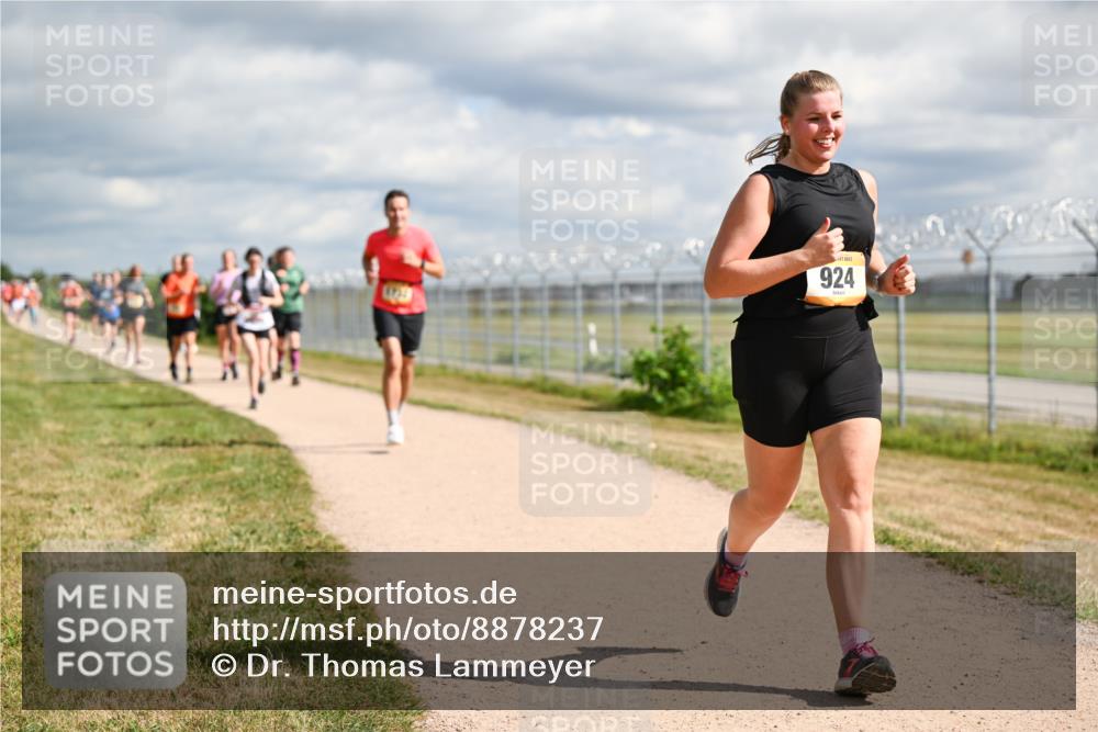 14.09.2025 - Airport Race Dr. Thomas Lammeyer http://msf.ph/oto/8878237 14.09.2025 12:25:30 Laufen 924 meine-sportfotos.de
