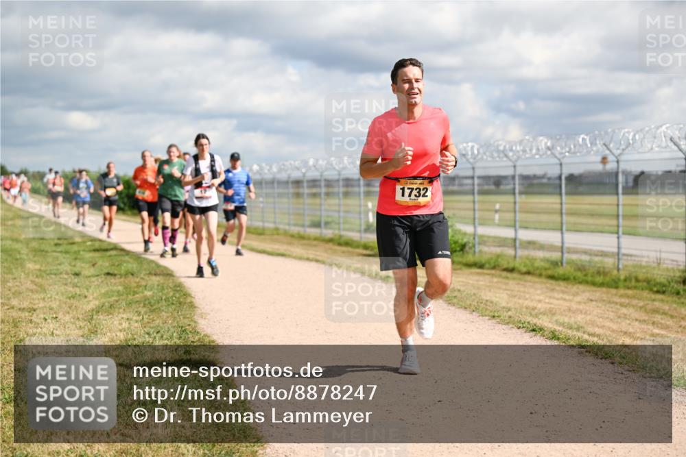 14.09.2025 - Airport Race Dr. Thomas Lammeyer http://msf.ph/oto/8878247 14.09.2025 12:25:33 Laufen 1732 meine-sportfotos.de