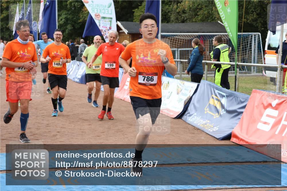 14.09.2025 - Airport Race Strokosch-Dieckow http://msf.ph/oto/8878297 14.09.2025 12:37:35 Ziel 199, 315, 786, 951, 977, 996, 998, 1198, 1222, 1403, 1682, 1889, 4242, 4400 meine-sportfotos.de