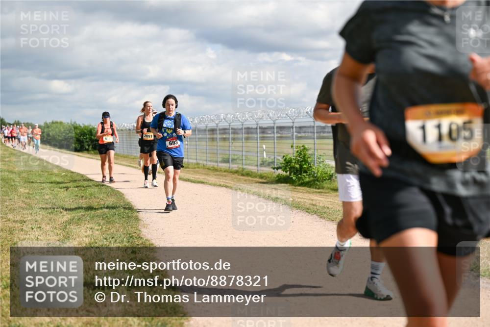 14.09.2025 - Airport Race Dr. Thomas Lammeyer http://msf.ph/oto/8878321 14.09.2025 12:25:42 Laufen 2091, 693, 1105 meine-sportfotos.de