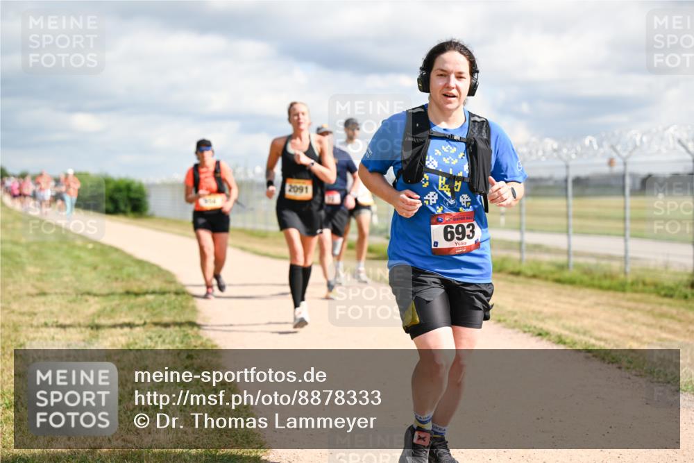 14.09.2025 - Airport Race Dr. Thomas Lammeyer http://msf.ph/oto/8878333 14.09.2025 12:25:46 Laufen 2091, 693 meine-sportfotos.de