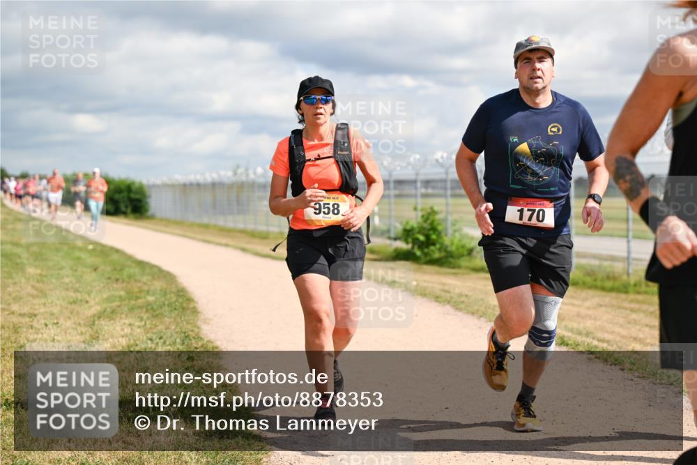 14.09.2025 - Airport Race Dr. Thomas Lammeyer http://msf.ph/oto/8878353 14.09.2025 12:25:48 Laufen 958, 170 meine-sportfotos.de