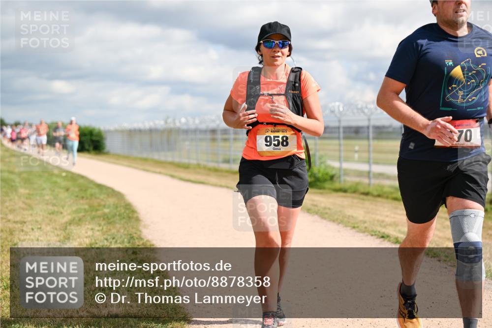 14.09.2025 - Airport Race Dr. Thomas Lammeyer http://msf.ph/oto/8878358 14.09.2025 12:25:49 Laufen 958, 70 meine-sportfotos.de