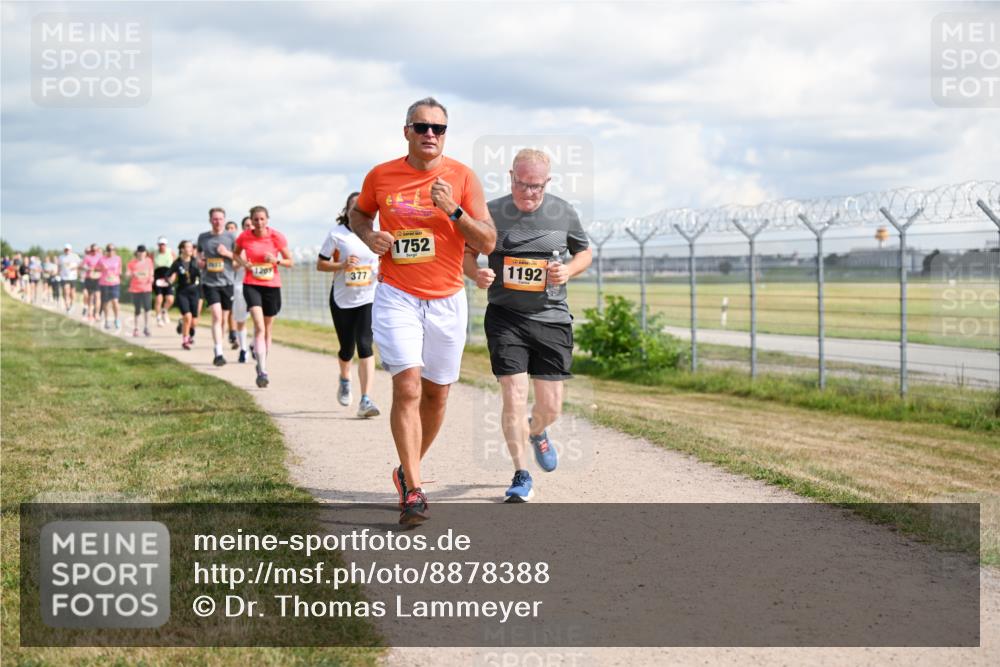 14.09.2025 - Airport Race Dr. Thomas Lammeyer http://msf.ph/oto/8878388 14.09.2025 12:26:04 Laufen 1207, 377, 1752, 1192 meine-sportfotos.de