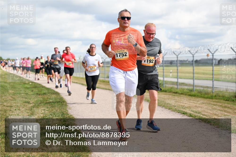 14.09.2025 - Airport Race Dr. Thomas Lammeyer http://msf.ph/oto/8878395 14.09.2025 12:26:05 Laufen 377, 1752, 1192 meine-sportfotos.de