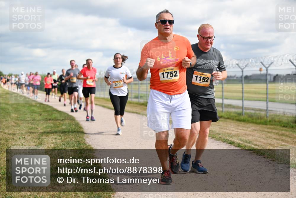 14.09.2025 - Airport Race Dr. Thomas Lammeyer http://msf.ph/oto/8878398 14.09.2025 12:26:05 Laufen 377, 1752, 1192 meine-sportfotos.de