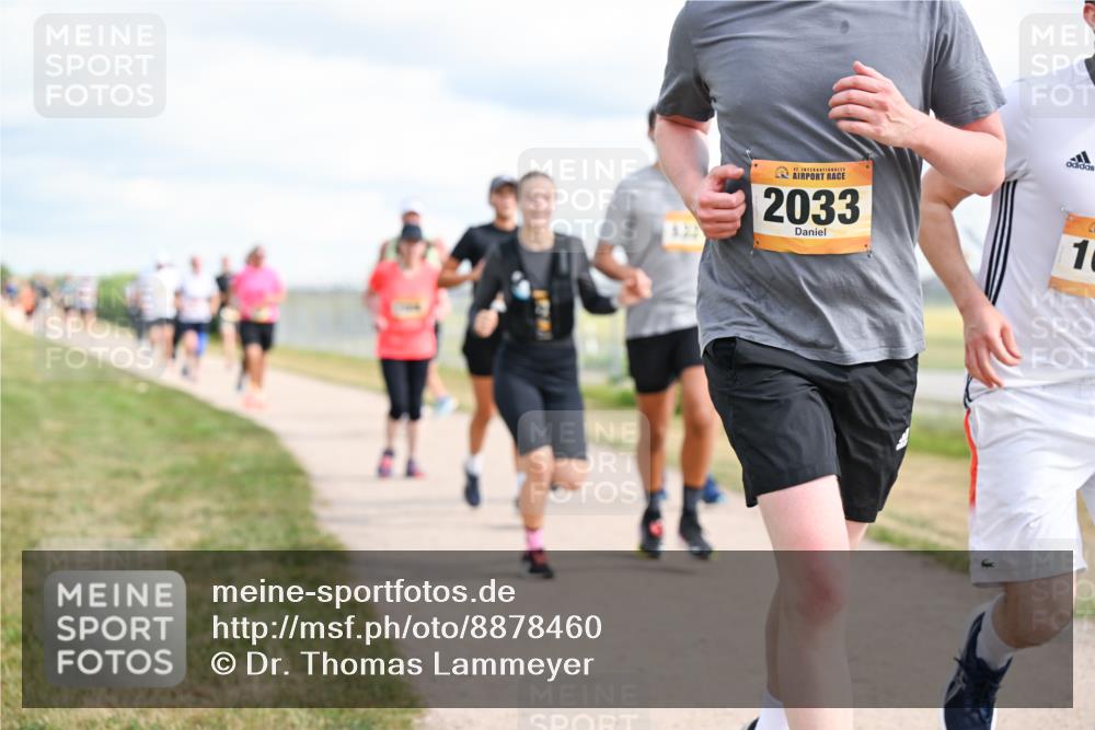 14.09.2025 - Airport Race Dr. Thomas Lammeyer http://msf.ph/oto/8878460 14.09.2025 12:26:12 Laufen 42, 2033, 1 meine-sportfotos.de