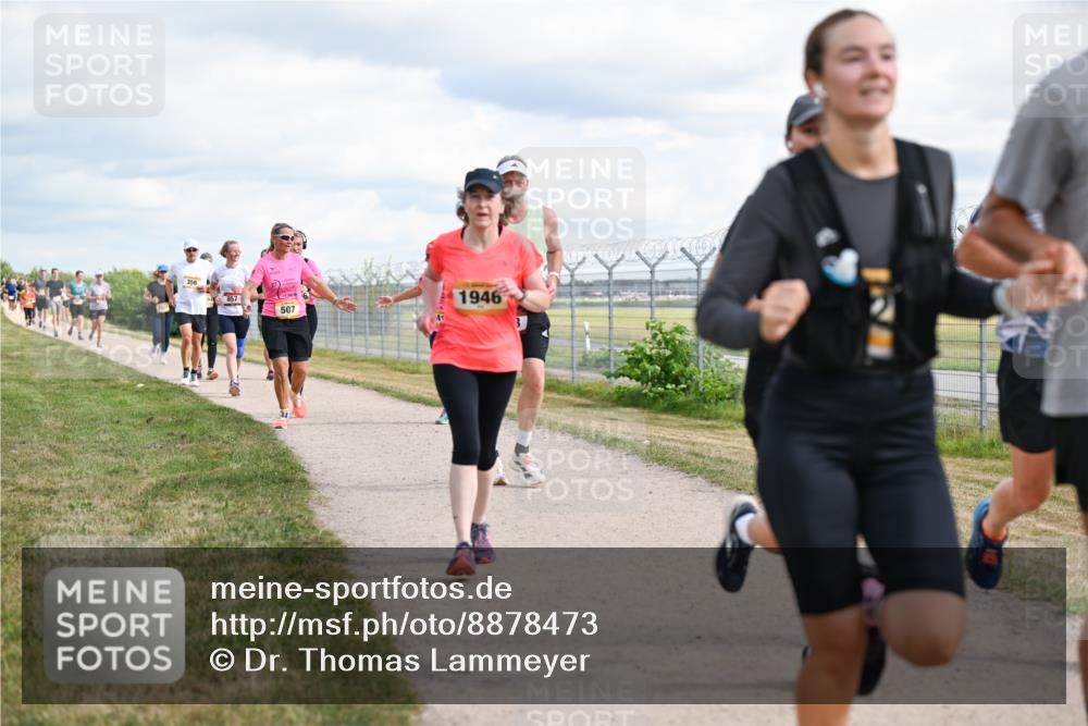 14.09.2025 - Airport Race Dr. Thomas Lammeyer http://msf.ph/oto/8878473 14.09.2025 12:26:14 Laufen 356, 857, 507, 1946, 3 meine-sportfotos.de