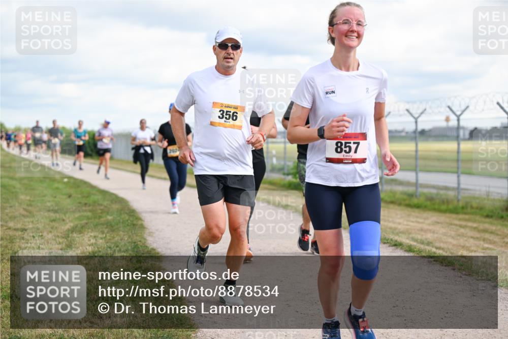 14.09.2025 - Airport Race Dr. Thomas Lammeyer http://msf.ph/oto/8878534 14.09.2025 12:26:21 Laufen 202, 356, 857 meine-sportfotos.de