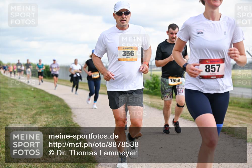 14.09.2025 - Airport Race Dr. Thomas Lammeyer http://msf.ph/oto/8878538 14.09.2025 12:26:21 Laufen 26004, 356, 20, 1558, 857 meine-sportfotos.de