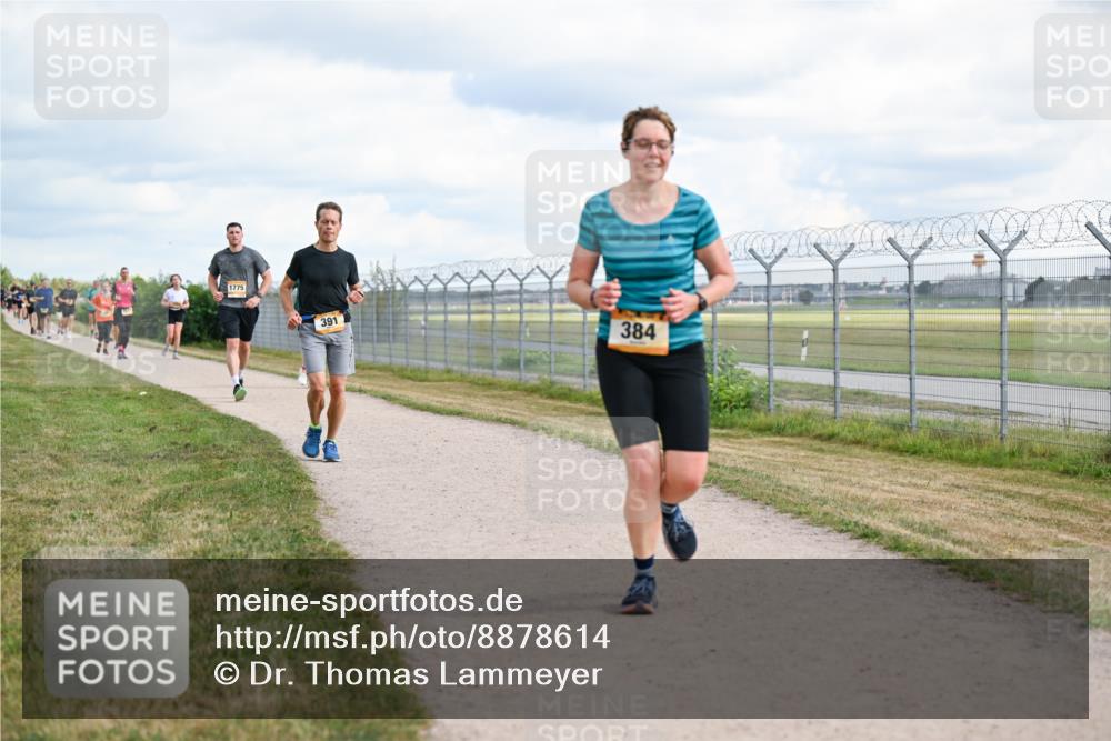 14.09.2025 - Airport Race Dr. Thomas Lammeyer http://msf.ph/oto/8878614 14.09.2025 12:26:31 Laufen 1775, 391, 384 meine-sportfotos.de