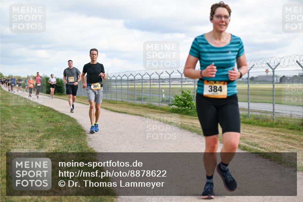 14.09.2025 - Airport Race Dr. Thomas Lammeyer http://msf.ph/oto/8878622 14.09.2025 12:26:32 Laufen 1775, 391, 384 meine-sportfotos.de