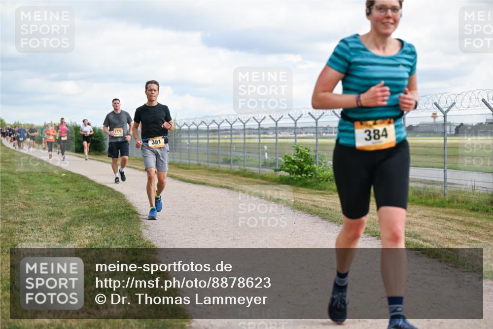 14.09.2025 - Airport Race Dr. Thomas Lammeyer http://msf.ph/oto/8878623 14.09.2025 12:26:32 Laufen 1775, 391, 384 meine-sportfotos.de