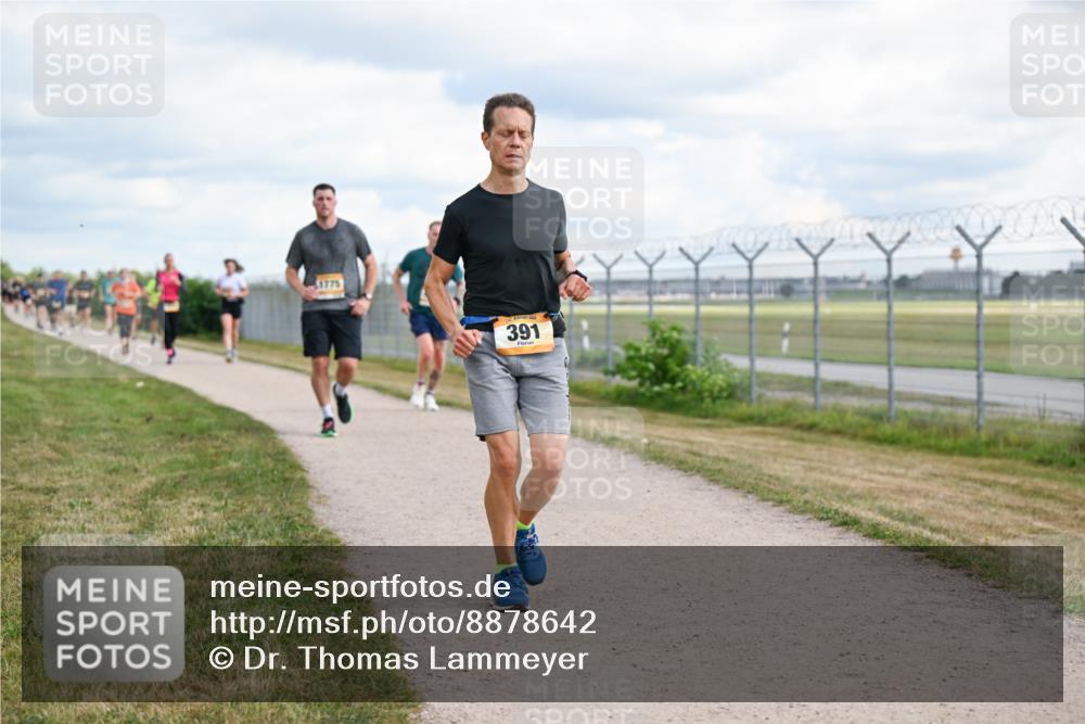 14.09.2025 - Airport Race Dr. Thomas Lammeyer http://msf.ph/oto/8878642 14.09.2025 12:26:34 Laufen 1775, 391 meine-sportfotos.de