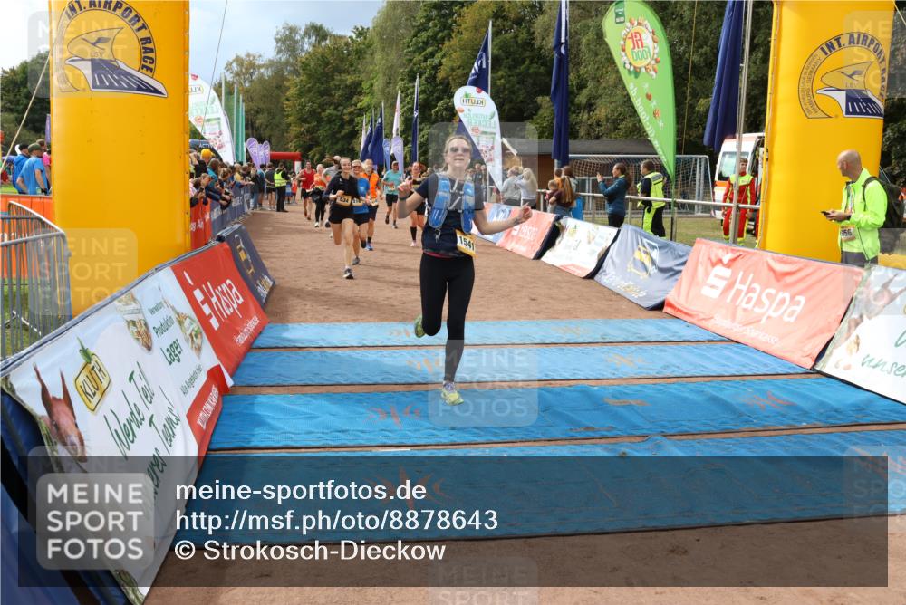 14.09.2025 - Airport Race Strokosch-Dieckow http://msf.ph/oto/8878643 14.09.2025 12:38:19 Ziel 371, 379, 403, 516, 534, 1167, 1241, 1340, 1541, 1580, 1774, 4145 meine-sportfotos.de