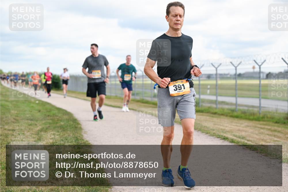 14.09.2025 - Airport Race Dr. Thomas Lammeyer http://msf.ph/oto/8878650 14.09.2025 12:26:35 Laufen 391 meine-sportfotos.de