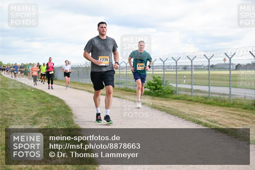14.09.2025 - Airport Race Dr. Thomas Lammeyer http://msf.ph/oto/8878663 14.09.2025 12:26:36 Laufen 1775, 1775, 4399 meine-sportfotos.de