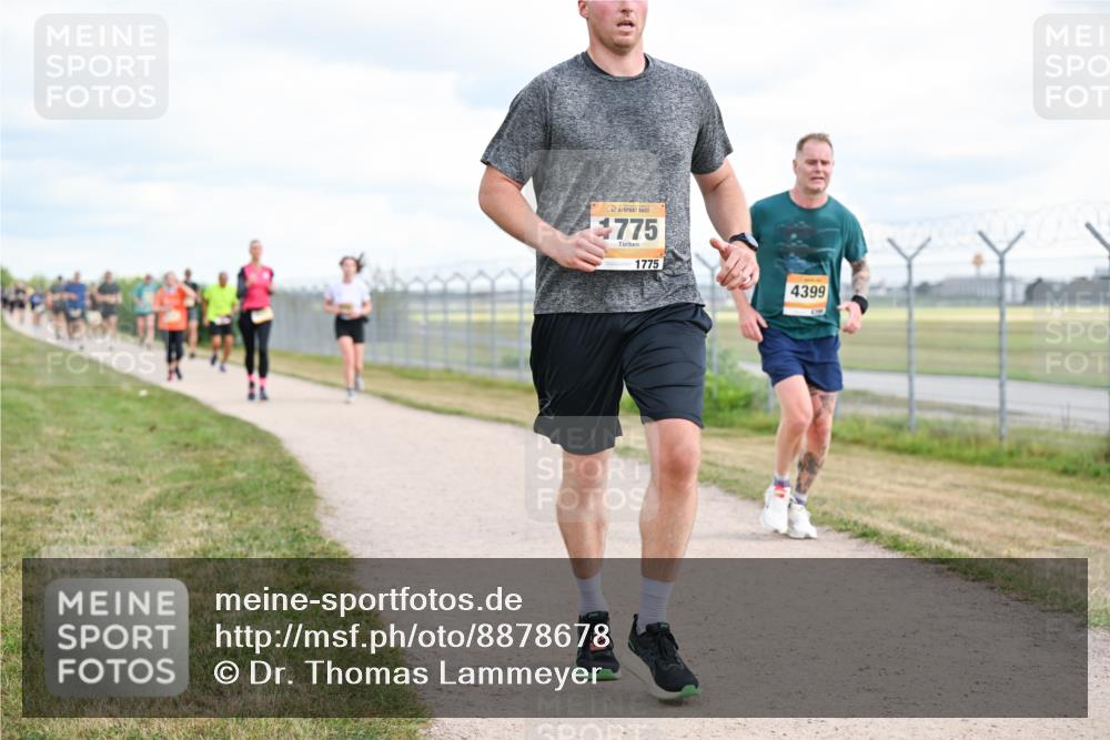 14.09.2025 - Airport Race Dr. Thomas Lammeyer http://msf.ph/oto/8878678 14.09.2025 12:26:38 Laufen 1775, 1775, 4399 meine-sportfotos.de