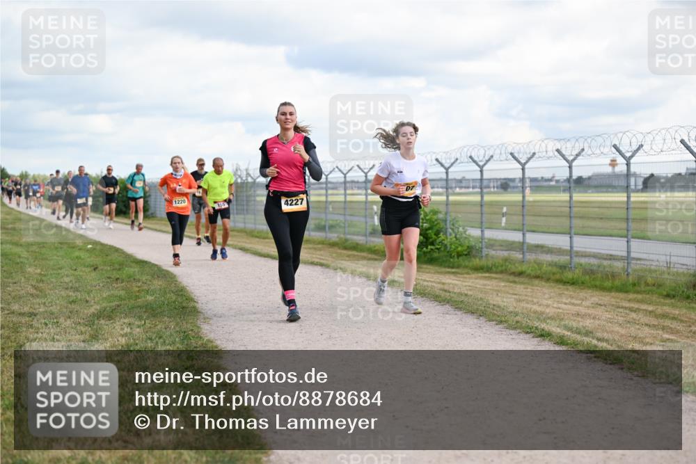 14.09.2025 - Airport Race Dr. Thomas Lammeyer http://msf.ph/oto/8878684 14.09.2025 12:26:43 Laufen 1220, 4227 meine-sportfotos.de