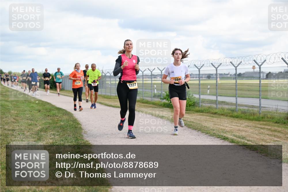 14.09.2025 - Airport Race Dr. Thomas Lammeyer http://msf.ph/oto/8878689 14.09.2025 12:26:43 Laufen 1220, 4227, 107 meine-sportfotos.de