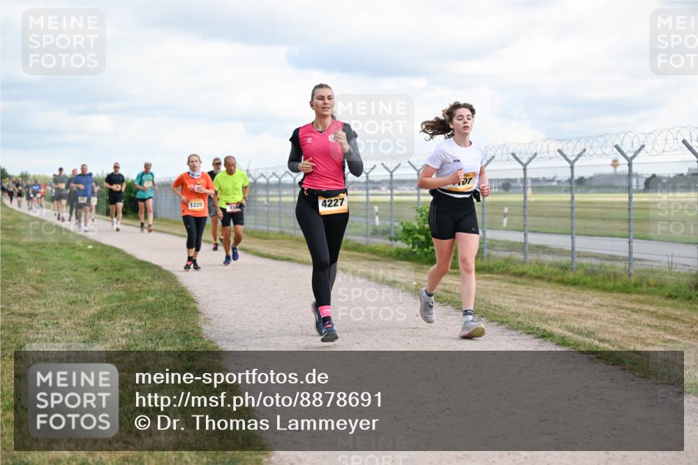 14.09.2025 - Airport Race Dr. Thomas Lammeyer http://msf.ph/oto/8878691 14.09.2025 12:26:43 Laufen 1220, 155, 4227, 07 meine-sportfotos.de