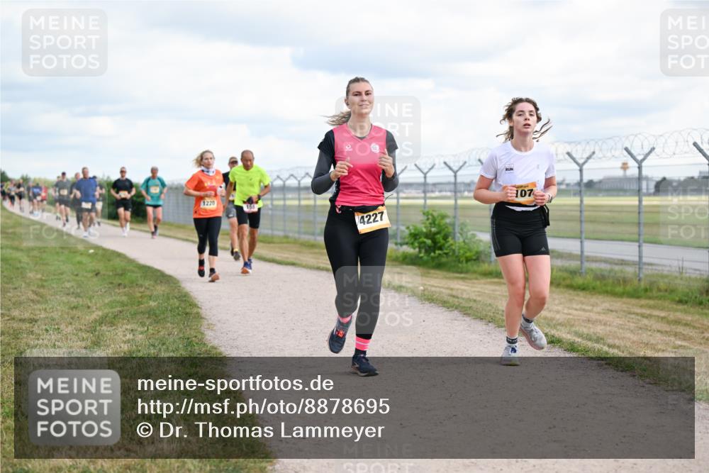 14.09.2025 - Airport Race Dr. Thomas Lammeyer http://msf.ph/oto/8878695 14.09.2025 12:26:44 Laufen 1220, 4227, 107 meine-sportfotos.de