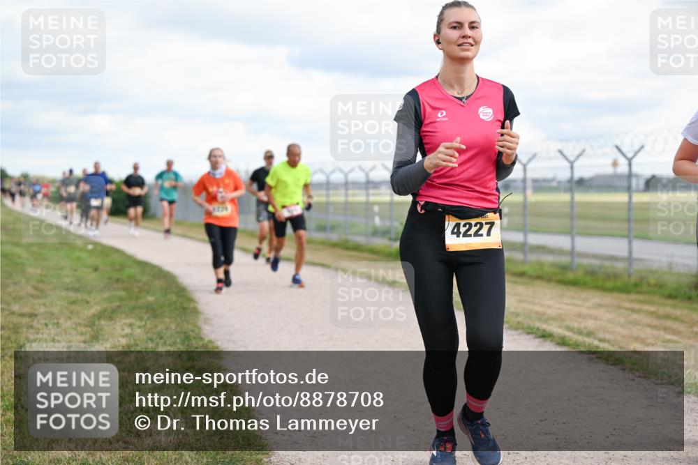 14.09.2025 - Airport Race Dr. Thomas Lammeyer http://msf.ph/oto/8878708 14.09.2025 12:26:45 Laufen 4227 meine-sportfotos.de