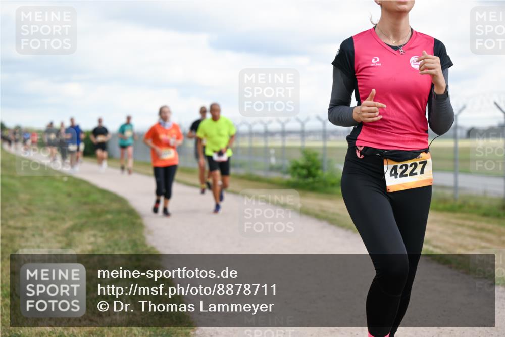 14.09.2025 - Airport Race Dr. Thomas Lammeyer http://msf.ph/oto/8878711 14.09.2025 12:26:46 Laufen 4227 meine-sportfotos.de