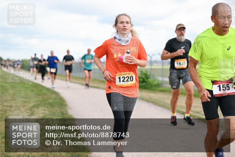 14.09.2025 - Airport Race Dr. Thomas Lammeyer http://msf.ph/oto/8878743 14.09.2025 12:26:49 Laufen 1220, 1835, 155 meine-sportfotos.de