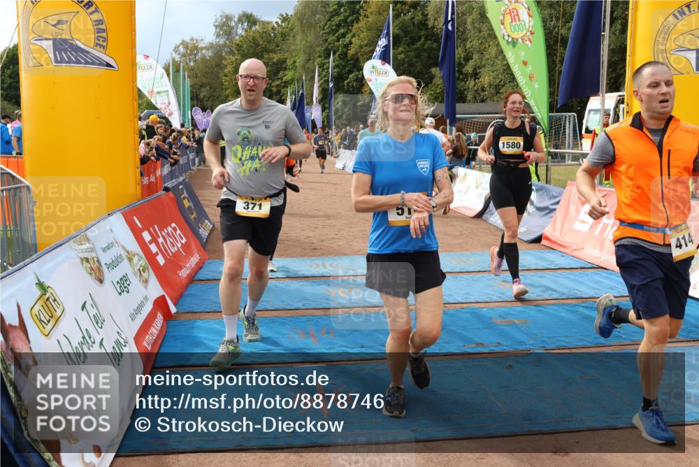 14.09.2025 - Airport Race Strokosch-Dieckow http://msf.ph/oto/8878746 14.09.2025 12:38:23 Ziel 371, 379, 403, 516, 534, 647, 1167, 1241, 1340, 1541, 1580, 1607, 1732, 1774, 4054, 4145 meine-sportfotos.de