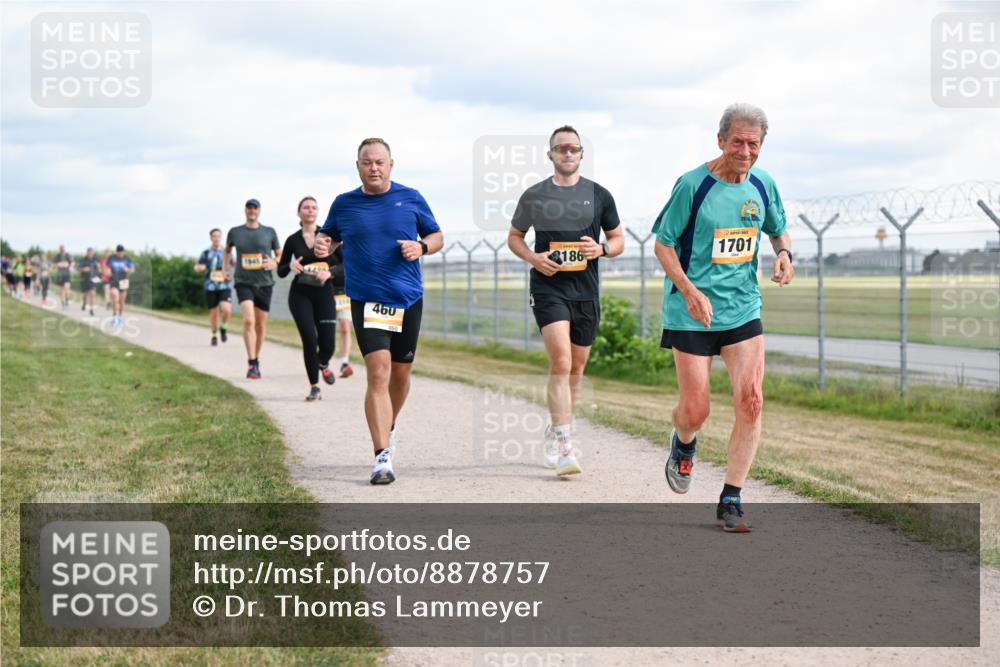 14.09.2025 - Airport Race Dr. Thomas Lammeyer http://msf.ph/oto/8878757 14.09.2025 12:26:54 Laufen 1945, 460, 460, 2014, 186, 1701 meine-sportfotos.de