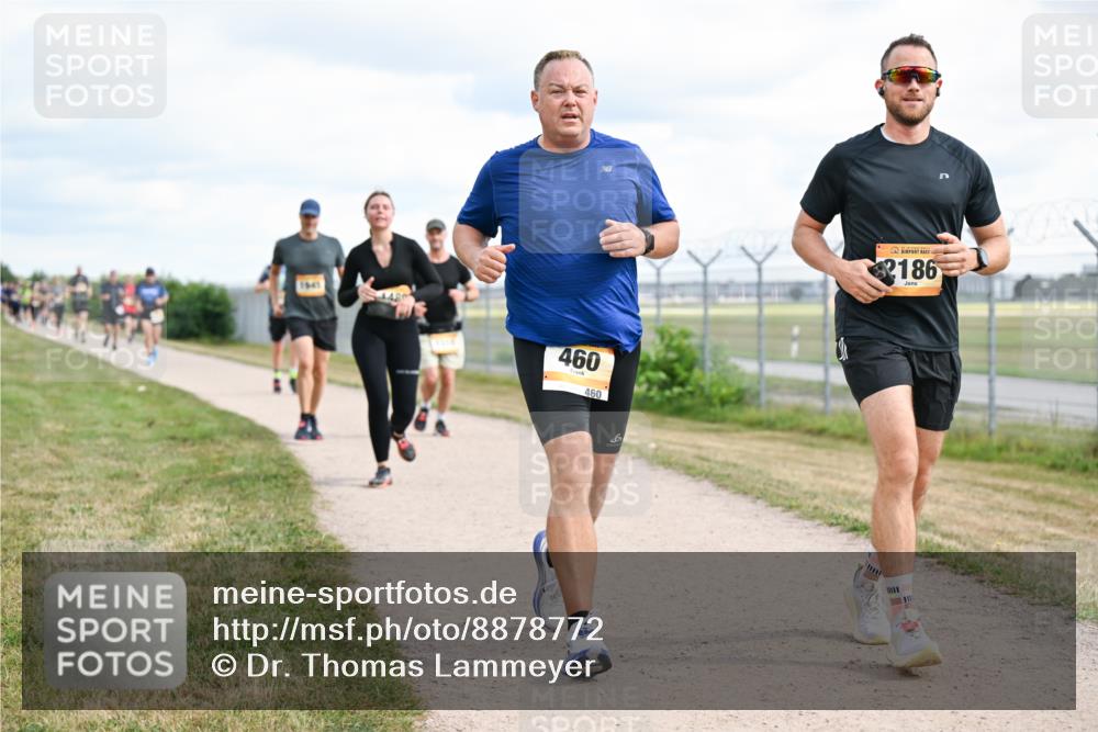 14.09.2025 - Airport Race Dr. Thomas Lammeyer http://msf.ph/oto/8878772 14.09.2025 12:26:55 Laufen 460, 460, 2186 meine-sportfotos.de