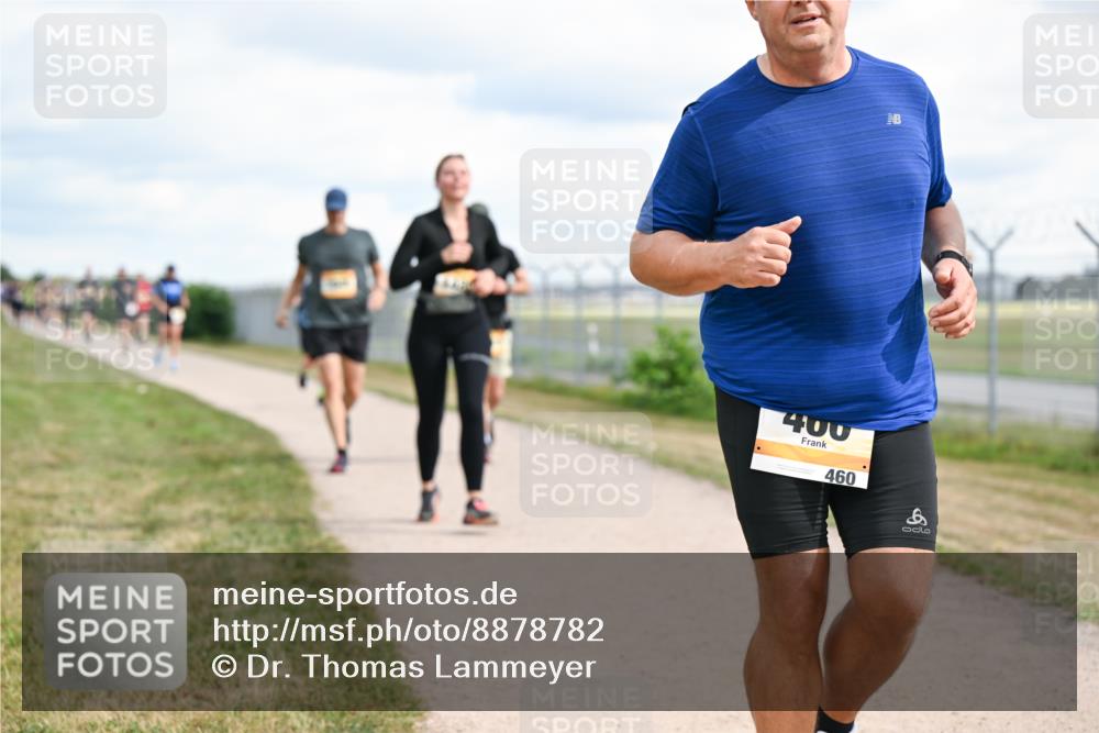 14.09.2025 - Airport Race Dr. Thomas Lammeyer http://msf.ph/oto/8878782 14.09.2025 12:26:56 Laufen 400, 460, 8 meine-sportfotos.de