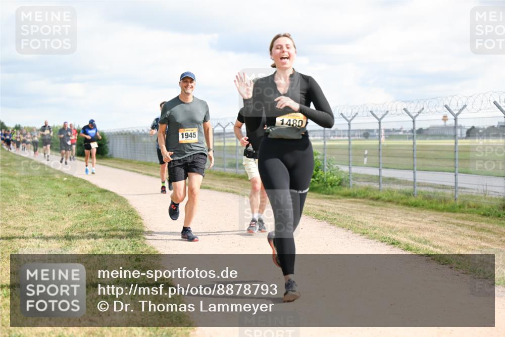 14.09.2025 - Airport Race Dr. Thomas Lammeyer http://msf.ph/oto/8878793 14.09.2025 12:26:58 Laufen 1945, 1480 meine-sportfotos.de