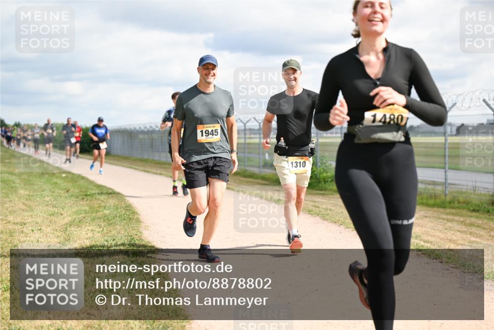 14.09.2025 - Airport Race Dr. Thomas Lammeyer http://msf.ph/oto/8878802 14.09.2025 12:26:58 Laufen 1945, 1310, 1480 meine-sportfotos.de
