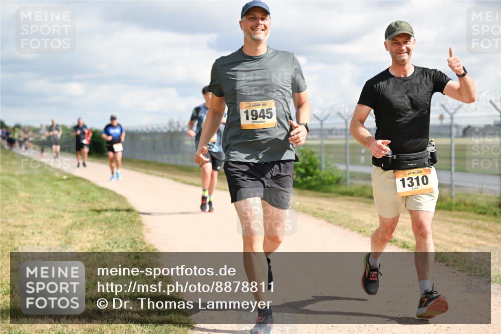 14.09.2025 - Airport Race Dr. Thomas Lammeyer http://msf.ph/oto/8878811 14.09.2025 12:27:00 Laufen 1945, 1310 meine-sportfotos.de