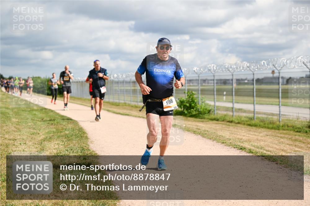 14.09.2025 - Airport Race Dr. Thomas Lammeyer http://msf.ph/oto/8878847 14.09.2025 12:27:06 Laufen 598, 598 meine-sportfotos.de