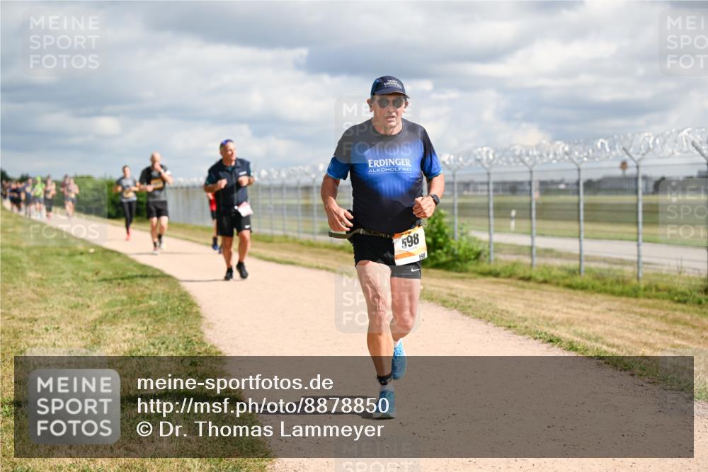 14.09.2025 - Airport Race Dr. Thomas Lammeyer http://msf.ph/oto/8878850 14.09.2025 12:27:06 Laufen 598, 598 meine-sportfotos.de