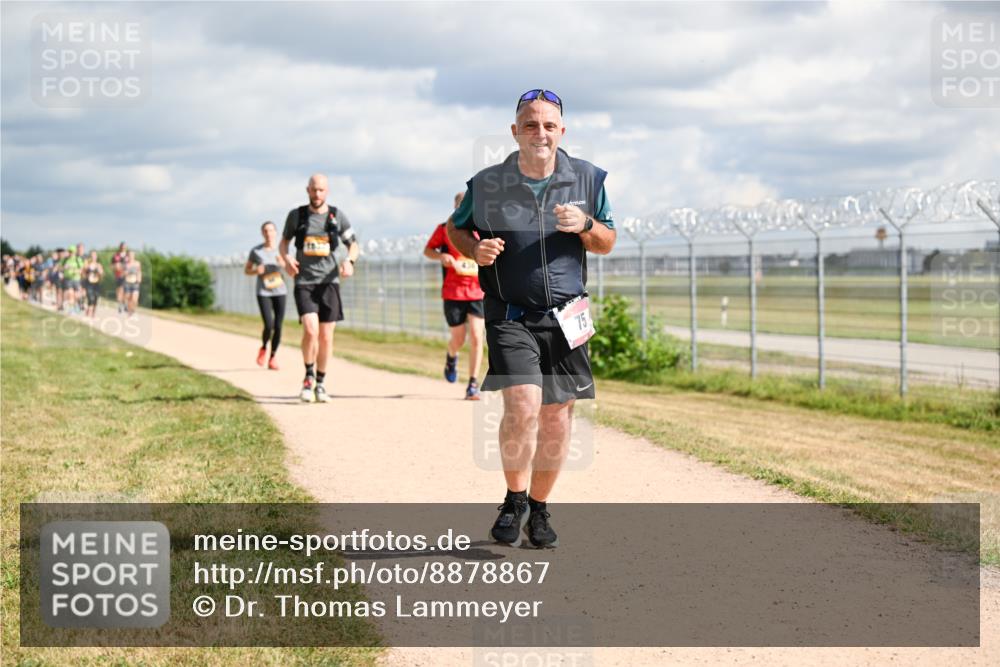 14.09.2025 - Airport Race Dr. Thomas Lammeyer http://msf.ph/oto/8878867 14.09.2025 12:27:09 Laufen 75 meine-sportfotos.de