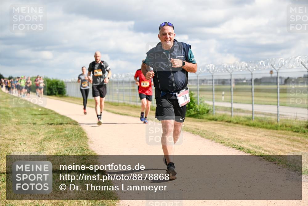 14.09.2025 - Airport Race Dr. Thomas Lammeyer http://msf.ph/oto/8878868 14.09.2025 12:27:09 Laufen 436, 75 meine-sportfotos.de