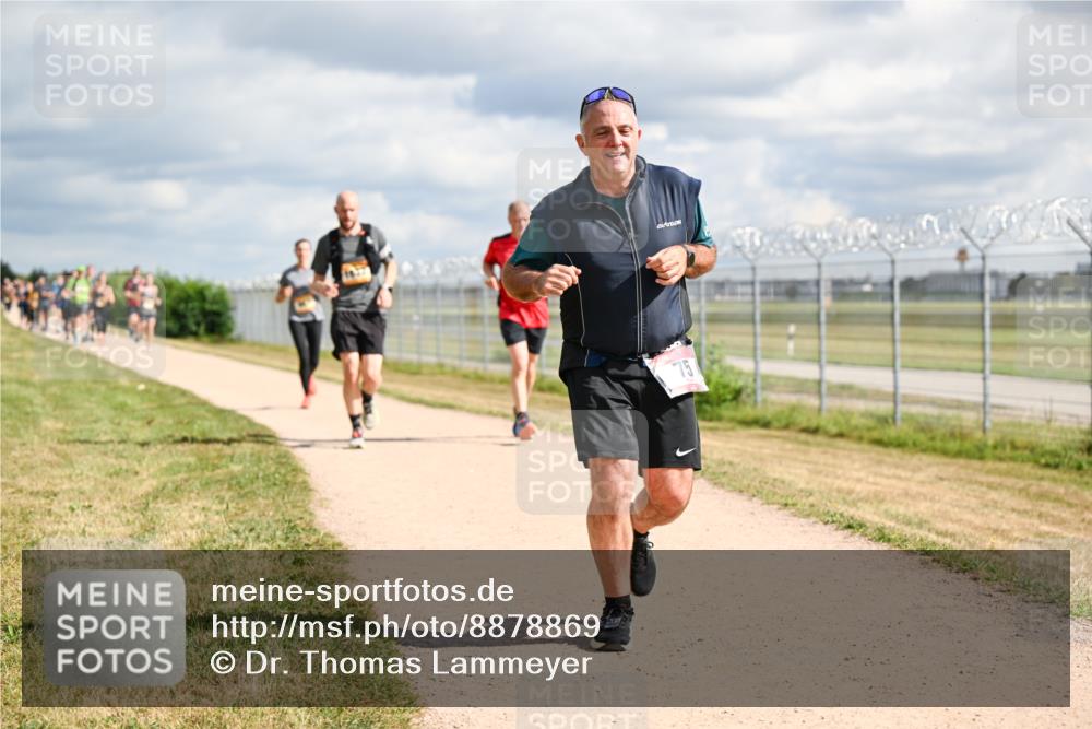 14.09.2025 - Airport Race Dr. Thomas Lammeyer http://msf.ph/oto/8878869 14.09.2025 12:27:10 Laufen 75 meine-sportfotos.de