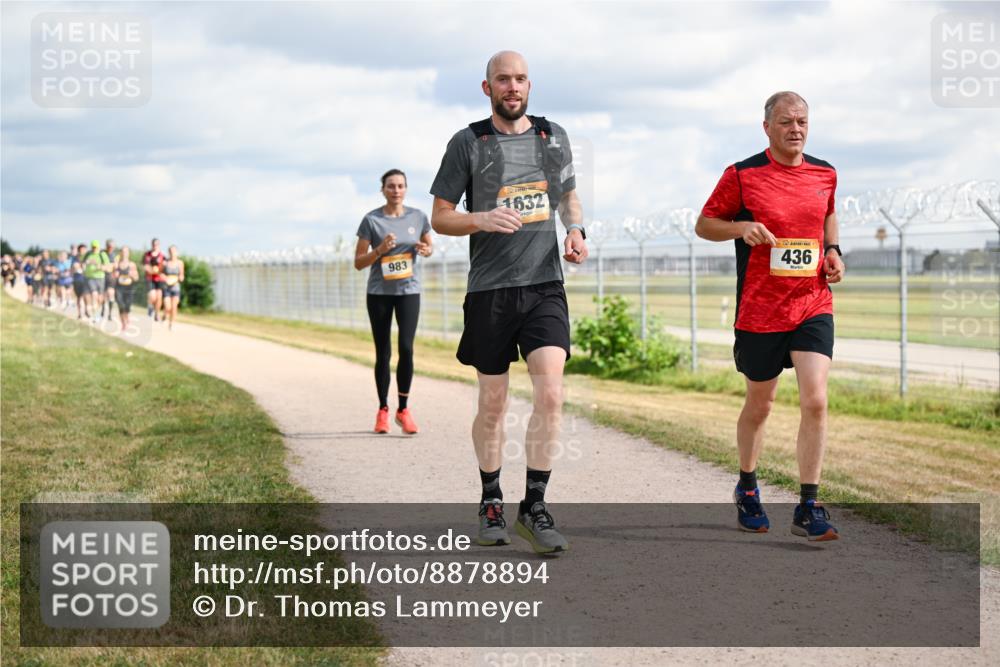 14.09.2025 - Airport Race Dr. Thomas Lammeyer http://msf.ph/oto/8878894 14.09.2025 12:27:13 Laufen 983, 1632, 436 meine-sportfotos.de