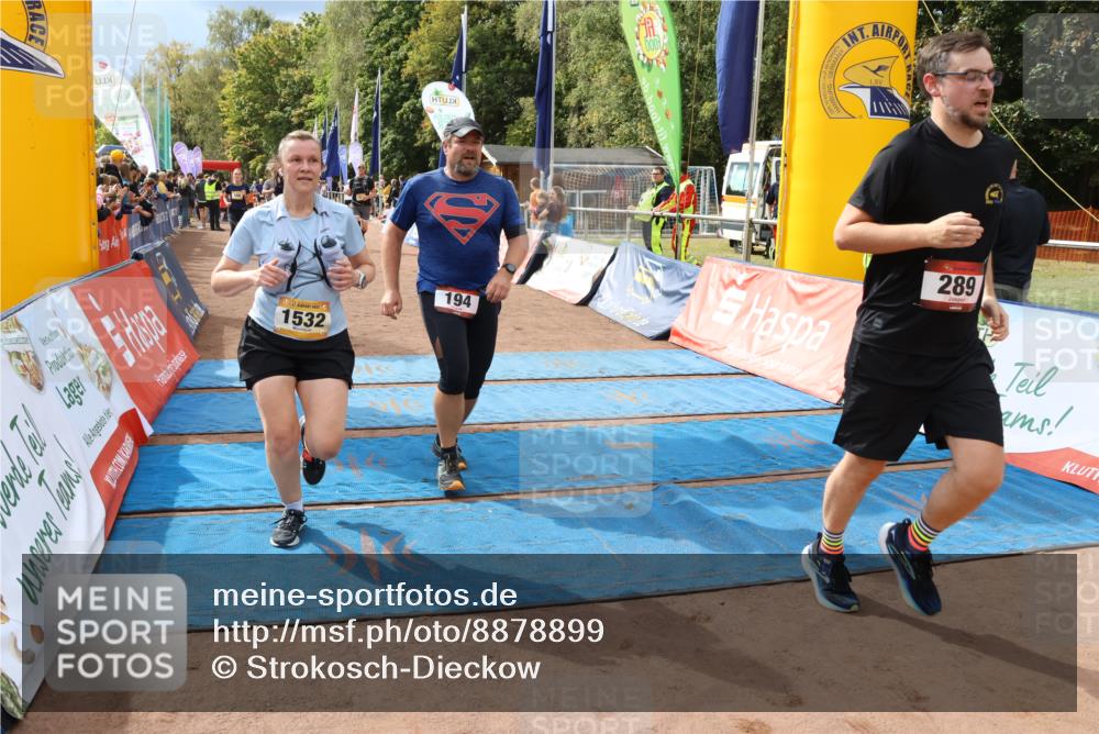14.09.2025 - Airport Race Strokosch-Dieckow http://msf.ph/oto/8878899 14.09.2025 12:38:34 Ziel 194, 289, 506, 647, 1393, 1532, 1923, 1936, 4054, 4228 meine-sportfotos.de