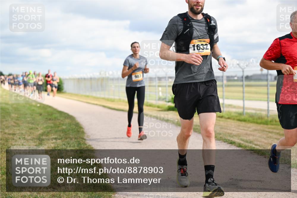14.09.2025 - Airport Race Dr. Thomas Lammeyer http://msf.ph/oto/8878903 14.09.2025 12:27:13 Laufen 983, 1632 meine-sportfotos.de