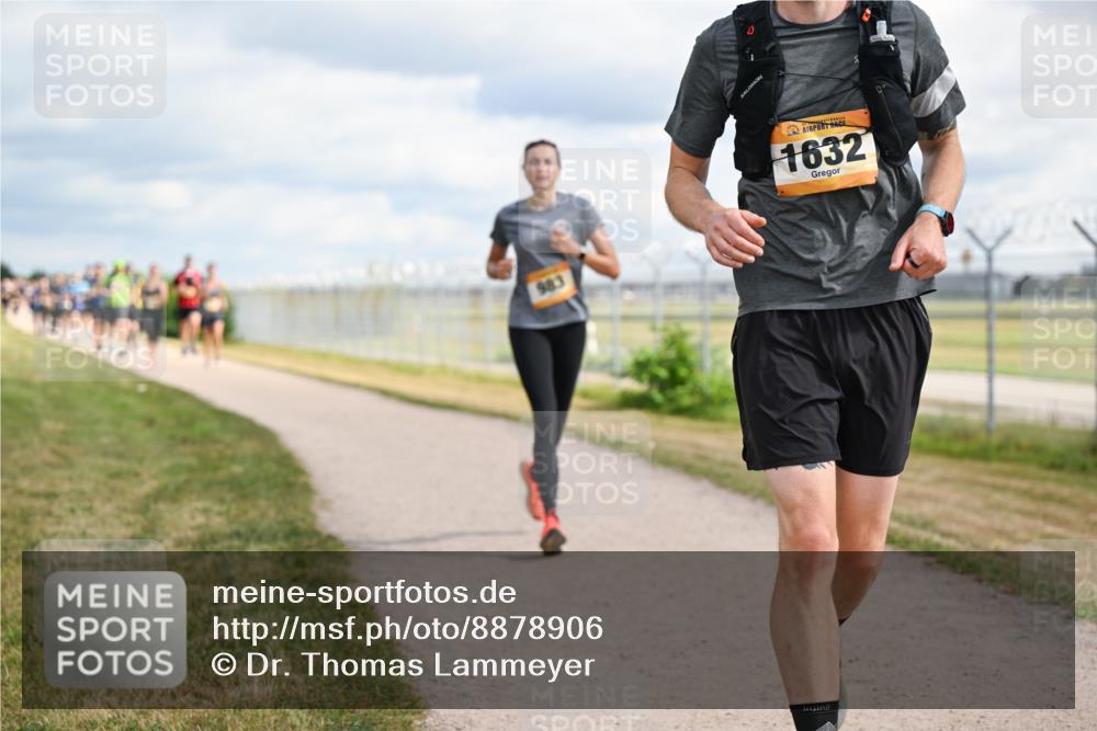 14.09.2025 - Airport Race Dr. Thomas Lammeyer http://msf.ph/oto/8878906 14.09.2025 12:27:14 Laufen 1632 meine-sportfotos.de